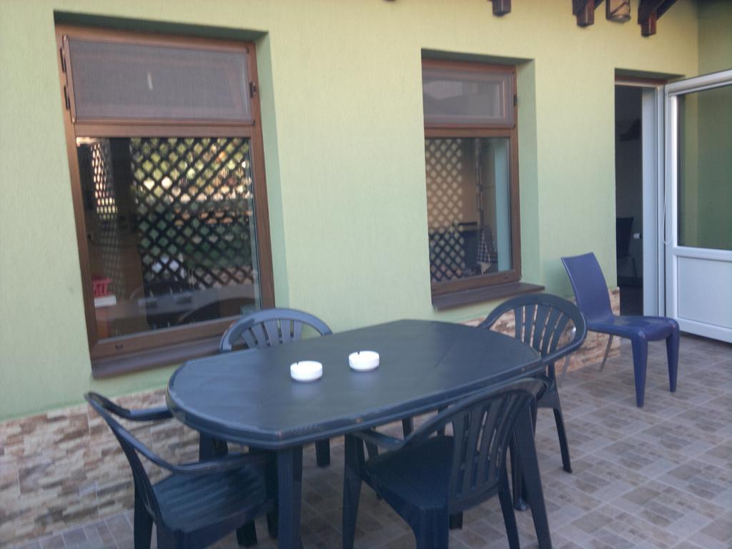 Отель Imola Vendeghaz Совата Экстерьер фото